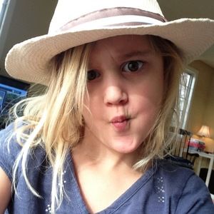 Meet your Posher, Caroline